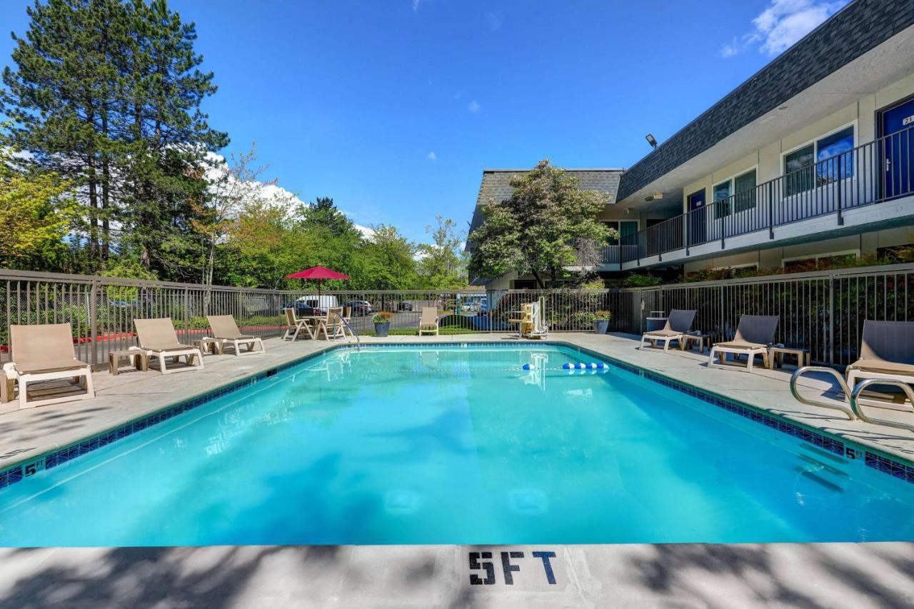 Motel 6-Issaquah, Wa - Seattle - East ภายนอก รูปภาพ