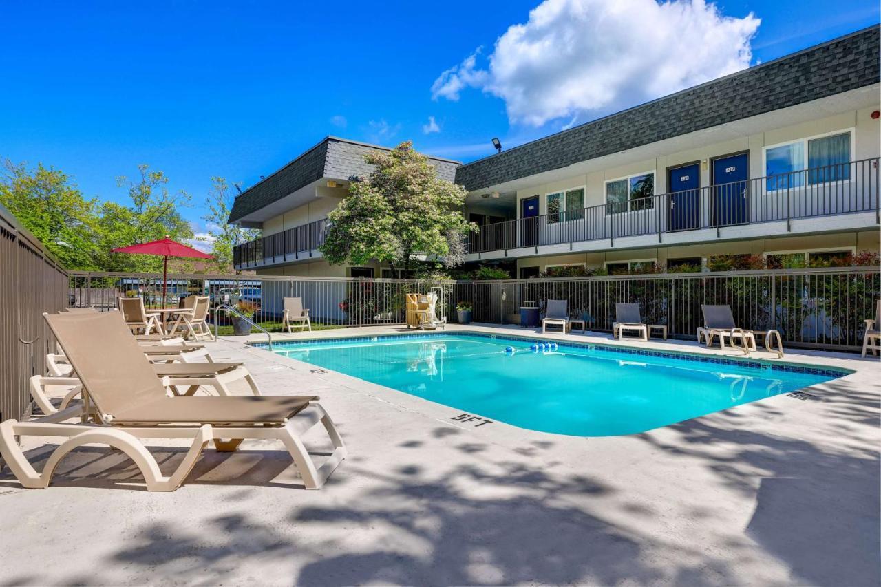 Motel 6-Issaquah, Wa - Seattle - East ภายนอก รูปภาพ