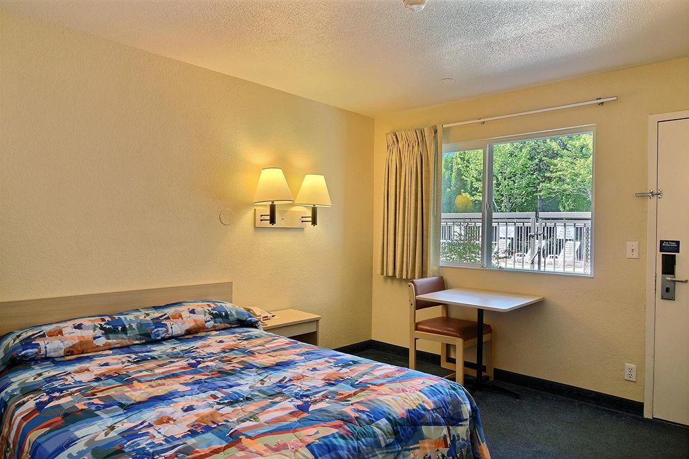 Motel 6-Issaquah, Wa - Seattle - East ภายนอก รูปภาพ
