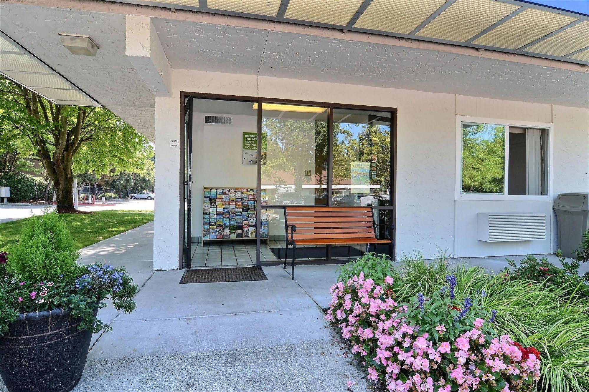 Motel 6-Issaquah, Wa - Seattle - East ภายนอก รูปภาพ