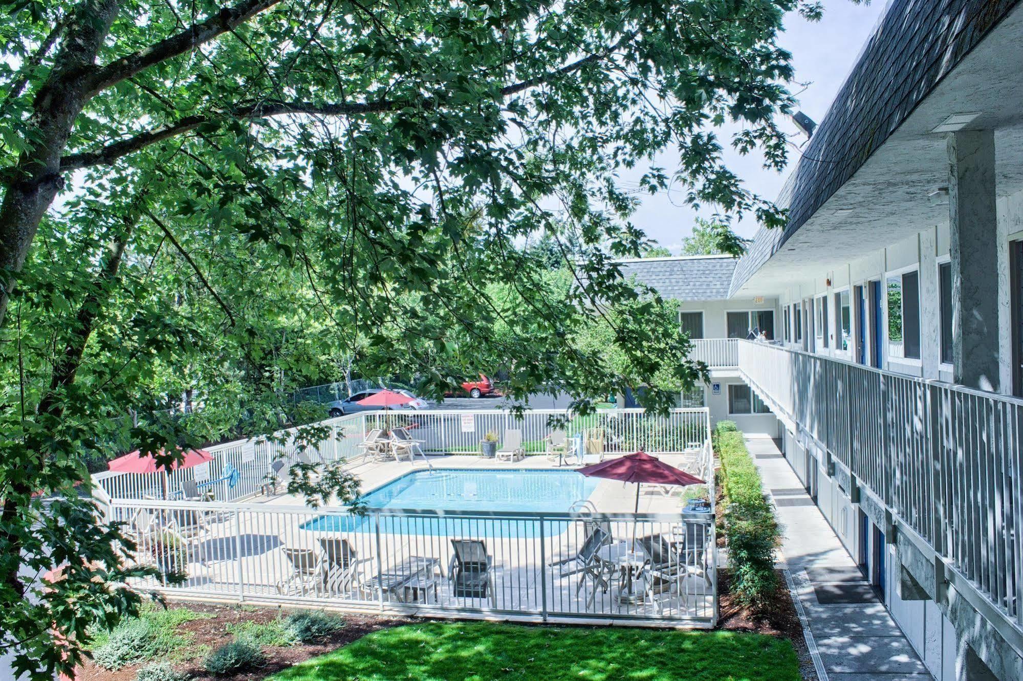 Motel 6-Issaquah, Wa - Seattle - East ภายนอก รูปภาพ